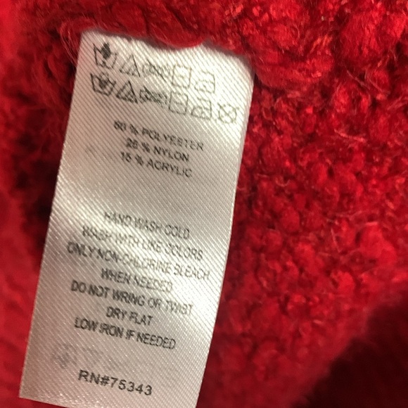 Yet Again Red Sweater - Picture 6 of 7